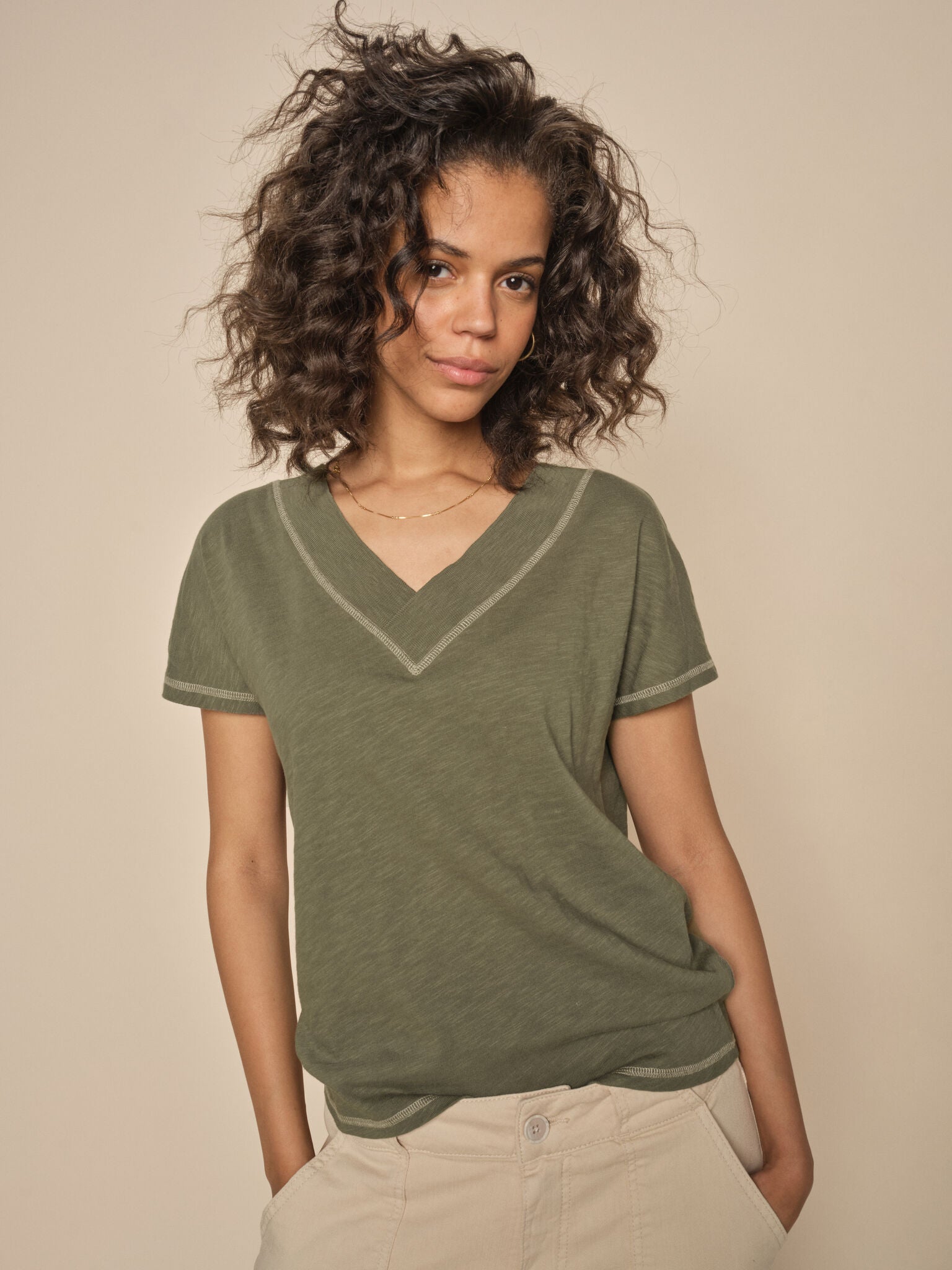 Modelshot / Dusty Olive / Detail